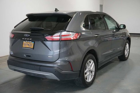 Used 2023 Ford Edge SEL image 5