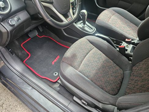 Used 2020 Chevrolet Sonic LT w/ Convenience Package image 24