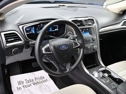 Used 2018 Ford Fusion S image 15