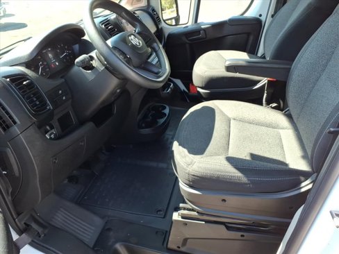 Used 2022 RAM ProMaster 2500 image 5