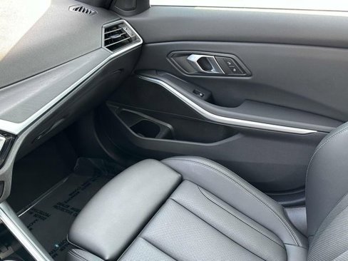 Certified 2024 BMW 330e xDrive image 40