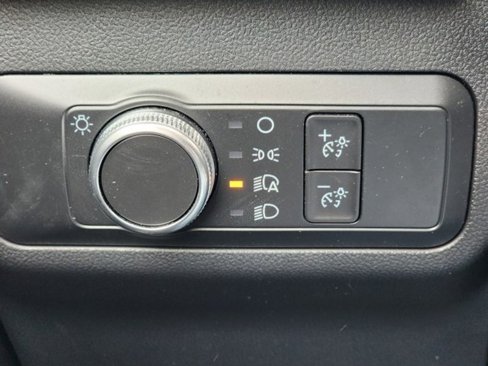 Used 2022 Ford Escape SE w/ SE Sport Appearance Package image 13