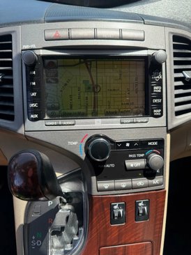 Used 2009 Toyota Venza AWD image 11
