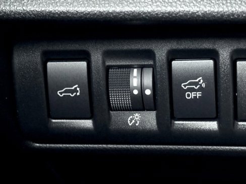 Used 2023 Subaru Outback Premium image 17
