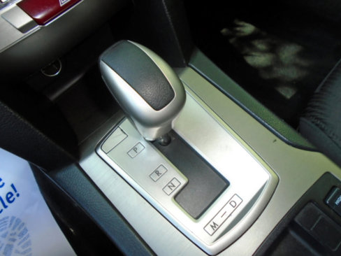 Used 2011 Subaru Outback 2.5i Premium image 28