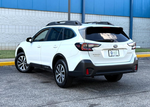 Used 2022 Subaru Outback Premium image 7