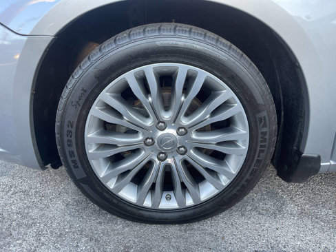 Used 2013 Chrysler 200 Limited image 13