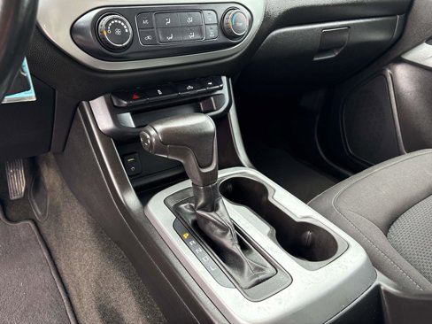 Used 2018 Chevrolet Colorado LT w/ LT Convenience Package image 13