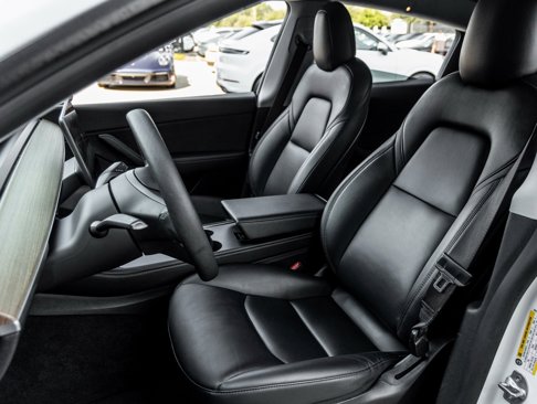 Used 2021 Tesla Model Y Long Range image 19