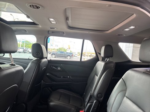 Used 2021 Chevrolet Traverse RS image 33