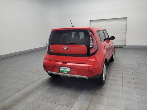 Used 2019 Kia Soul + image 9