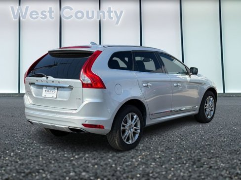 Used 2015 Volvo XC60 T5 Platinum image 4