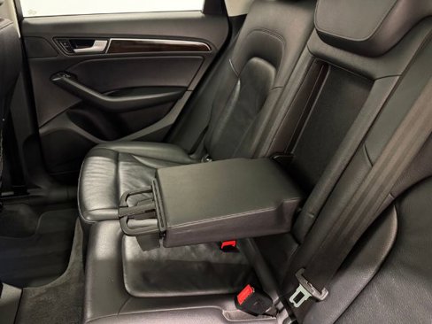 Used 2014 Audi Q5 2.0T Premium w/ Lighting Package image 30