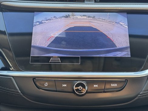 Used 2022 Buick Encore GX Essence image 17