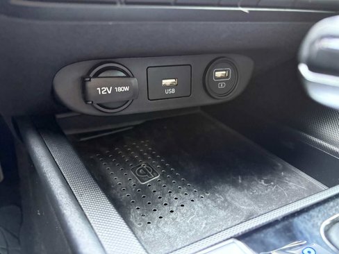 Used 2021 Hyundai Elantra SEL w/ Convenience Package image 22