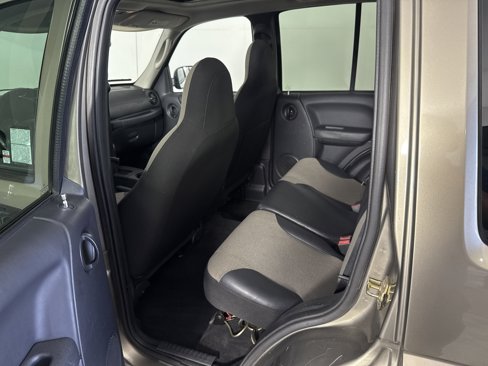 Used 2004 Jeep Liberty Sport w/ PWR Convenience Group image 24