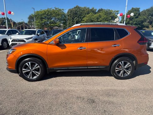 Used 2018 Nissan Rogue SL w/ Premium Package image 8