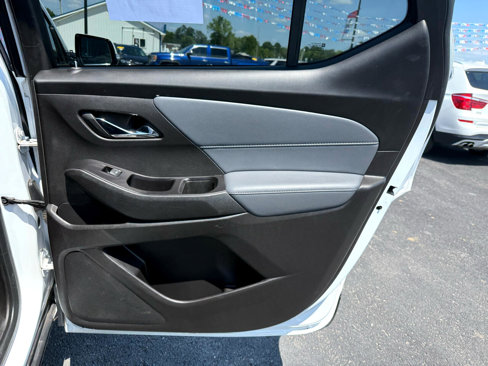 Used 2020 Chevrolet Traverse LT image 20