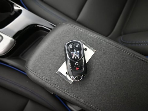 New 2025 Buick Envista Sport Touring w/ Convenience I Package image 19