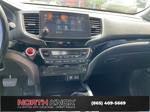 Used 2019 Honda Pilot Touring image 9