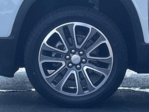 Used 2019 GMC Acadia SLT image 29
