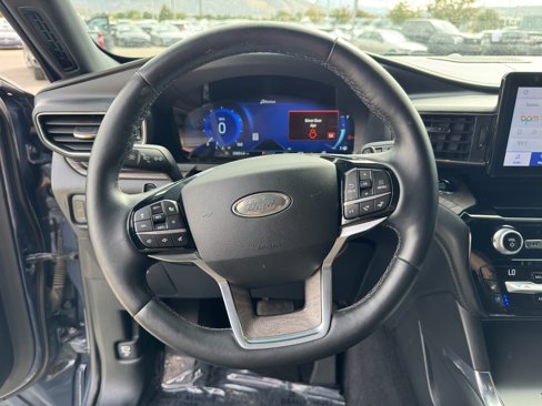 Used 2021 Ford Explorer Platinum w/ Equipment Group 601A image 18