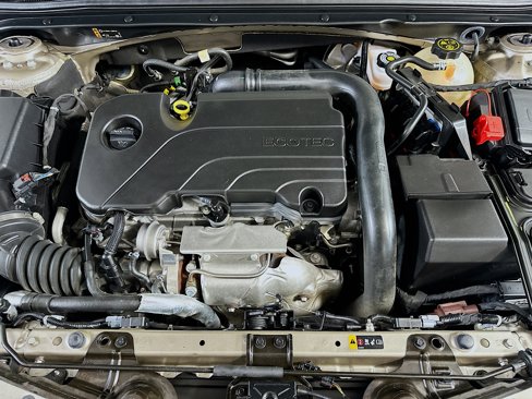 Used 2022 Chevrolet Malibu LT image 31