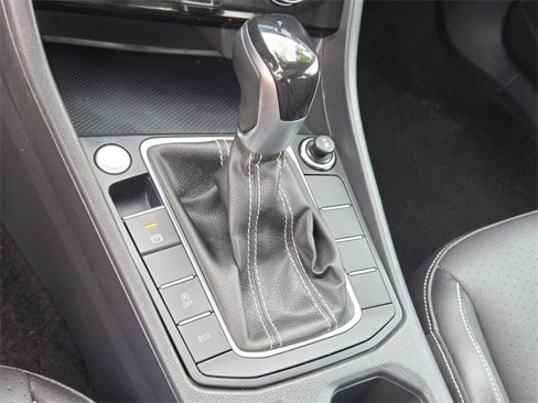 Used 2024 Volkswagen Jetta SE image 23