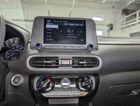 Used 2022 Hyundai Kona SEL image 29
