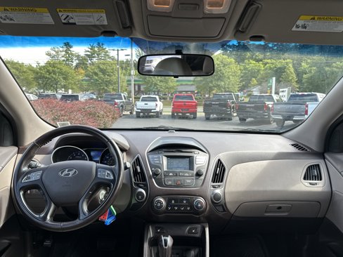 Used 2015 Hyundai Tucson SE image 12