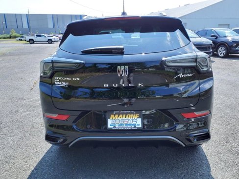 Used 2024 Buick Encore GX Avenir w/ Avenir Technology Package image 5