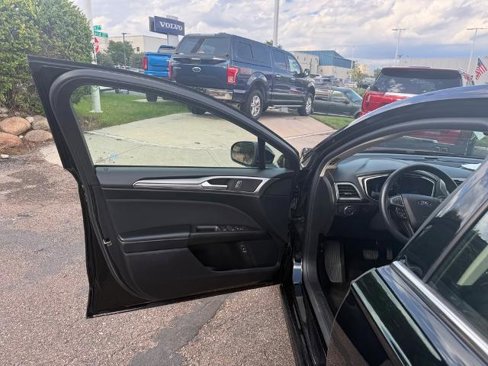Certified 2018 Ford Fusion SE image 10
