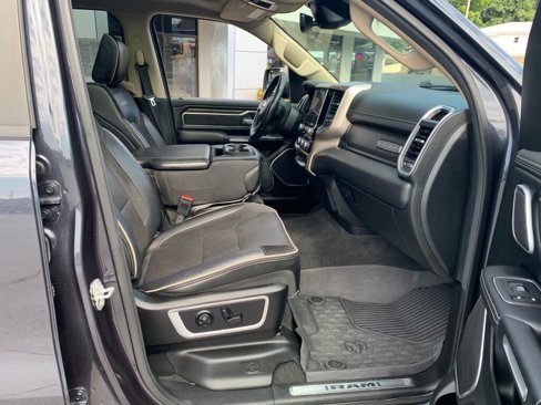 Used 2020 RAM 1500 Laramie image 37