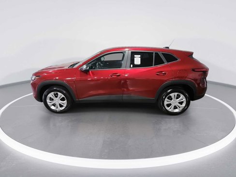 Used 2025 Chevrolet Trax LS image 5