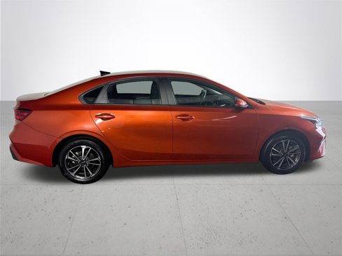 Used 2023 Kia Forte LXS image 5