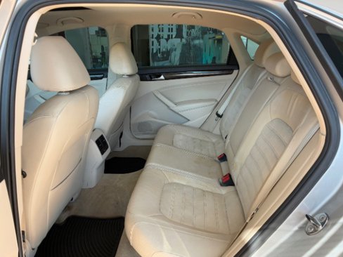 Used 2014 Volkswagen Passat TDI SEL Premium image 27