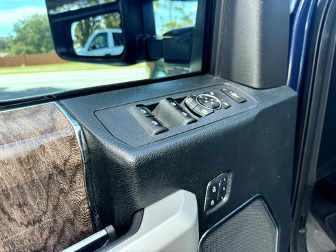 Used 2018 Ford F250 Lariat w/ Lariat Value Package image 41