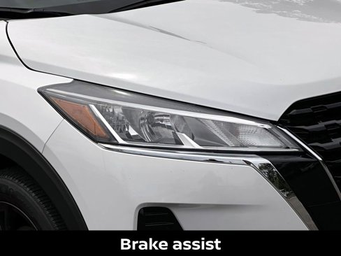 Certified 2023 Nissan Kicks SV image 12
