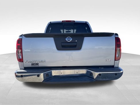 Used 2019 Nissan Frontier SL image 5