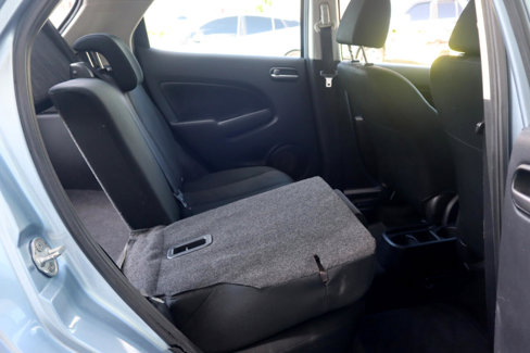 Used 2013 MAZDA MAZDA2 Sport image 38