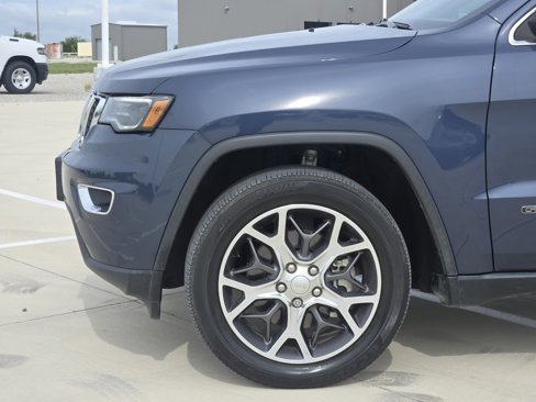 Used 2021 Jeep Grand Cherokee Limited w/ Sun & Sound Group image 8
