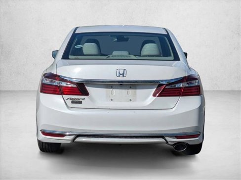 Used 2016 Honda Accord LX image 6