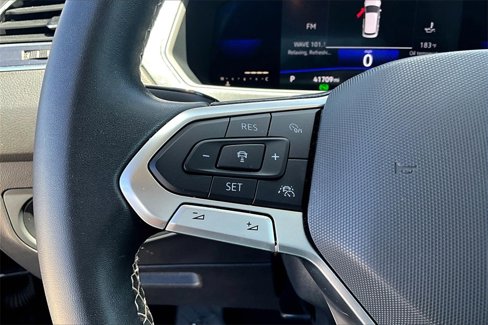 Certified 2022 Volkswagen Tiguan SE w/ Panoramic Sunroof Package image 23