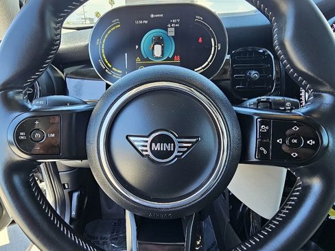 Used 2023 MINI Cooper SE image 36