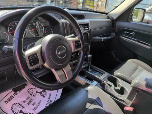 Used 2012 Jeep Liberty Limited Jet w/ Comfort/Convenience Group image 24