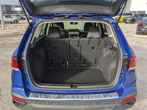 Certified 2022 Volkswagen Taos S image 10