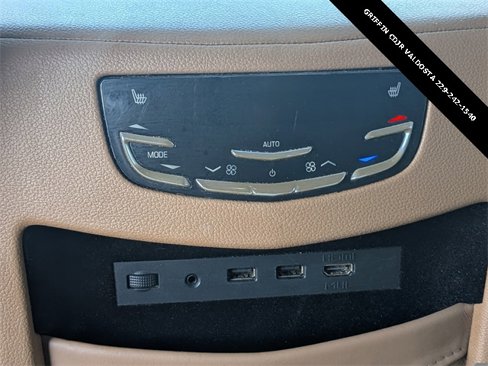 Used 2017 Cadillac Escalade Platinum image 15