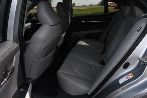 Used 2019 Toyota Camry SE image 15