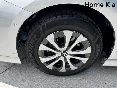 Used 2020 Toyota Prius Prime Limited image 8