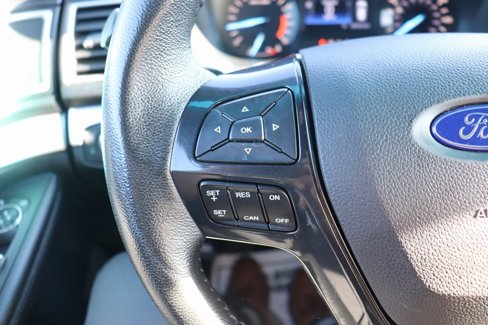 Used 2017 Ford Explorer XLT image 28
